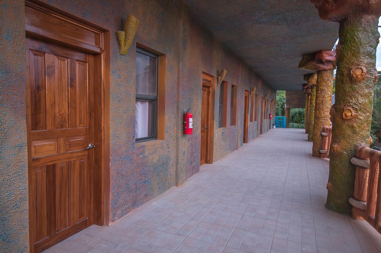 Hotel Los Corales West End Eksteriør billede