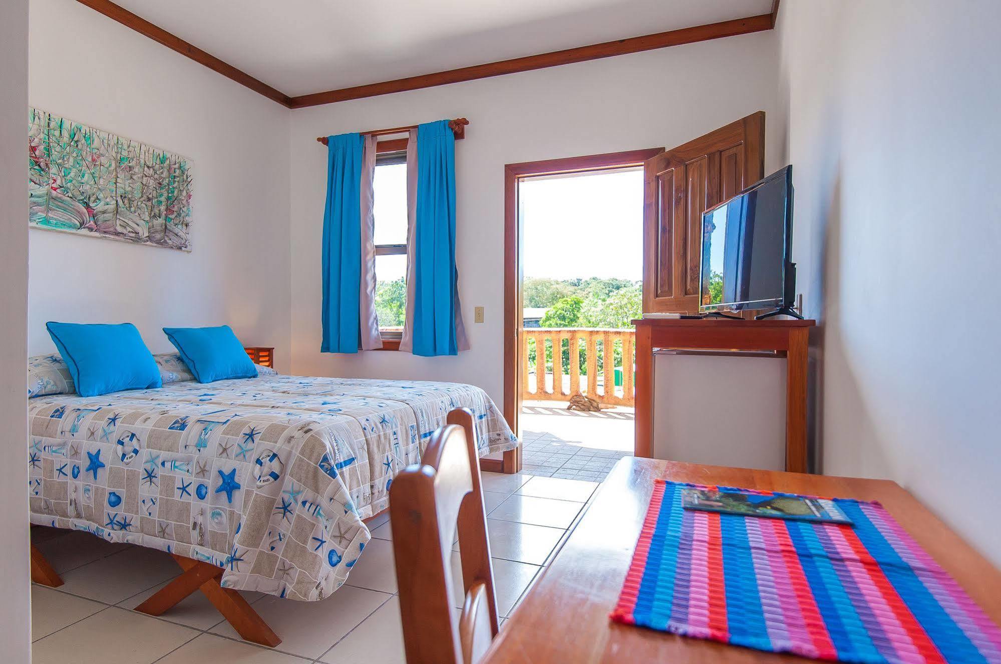 Hotel Los Corales West End Eksteriør billede