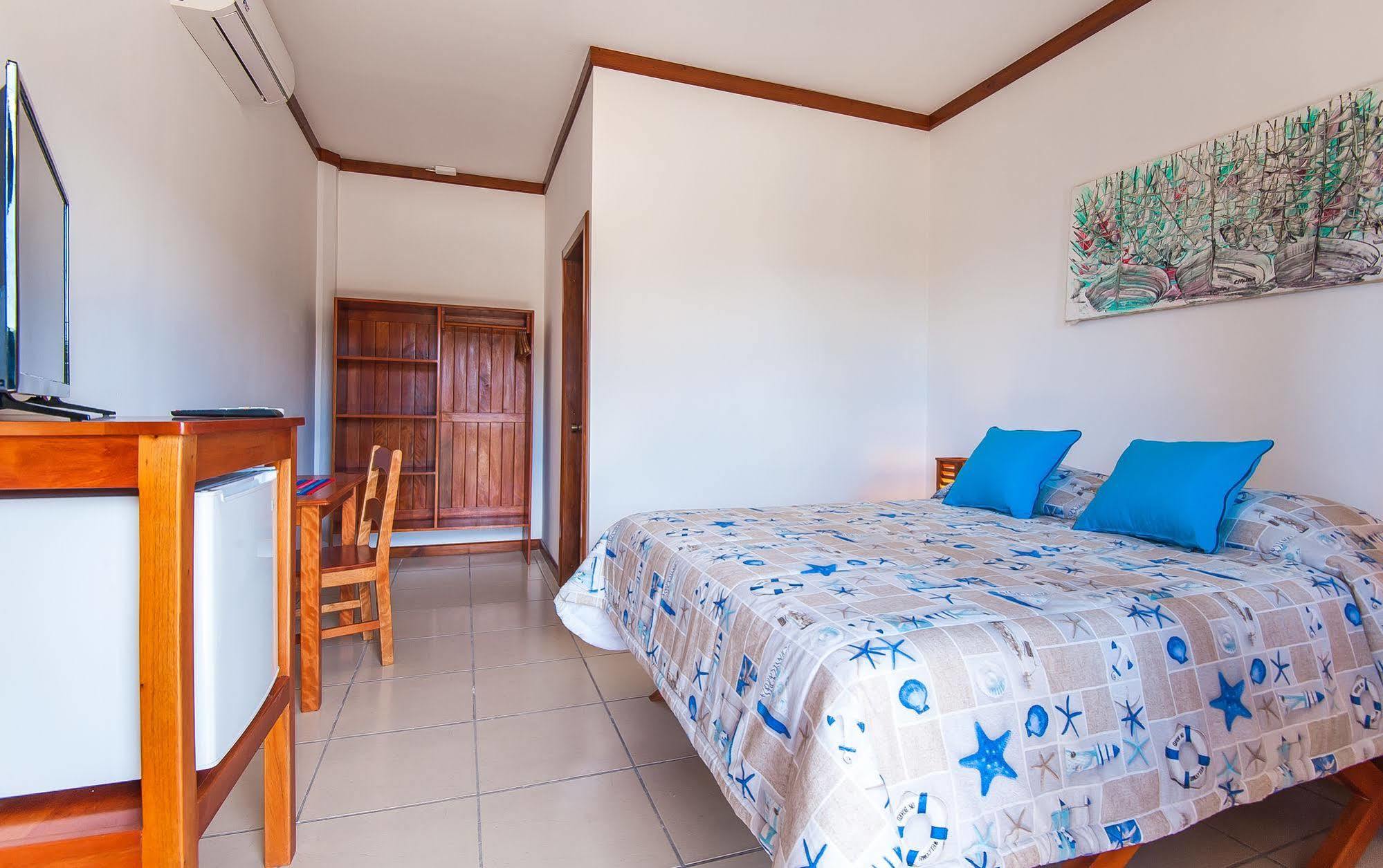 Hotel Los Corales West End Eksteriør billede